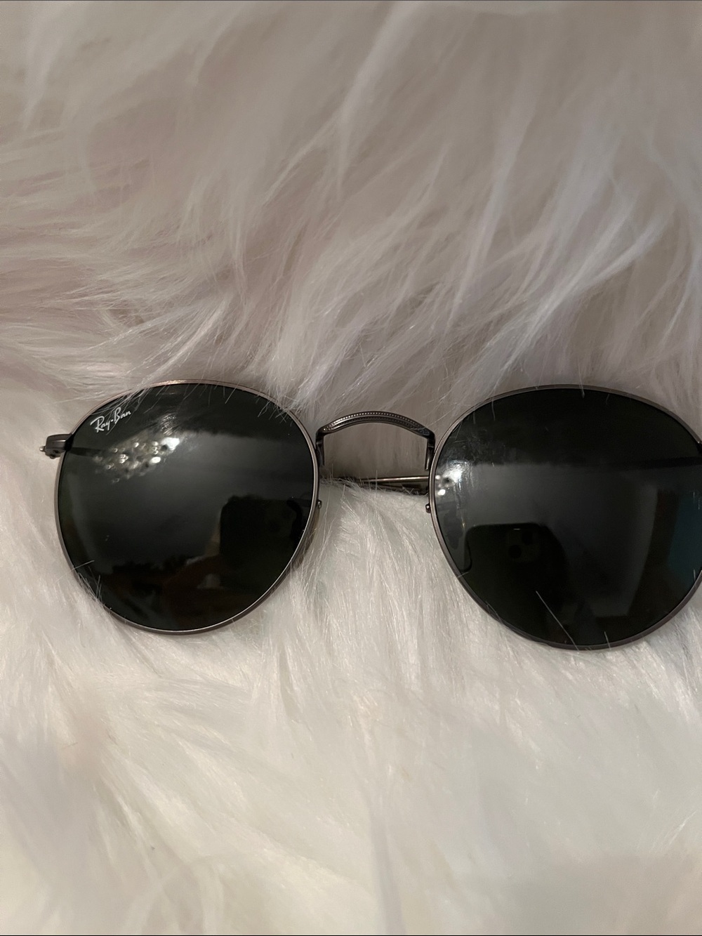 Ray-Ban Round Metal Sunglasses in Black and Silver